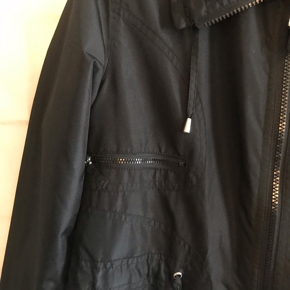 Jacket - Picture 4 of 7